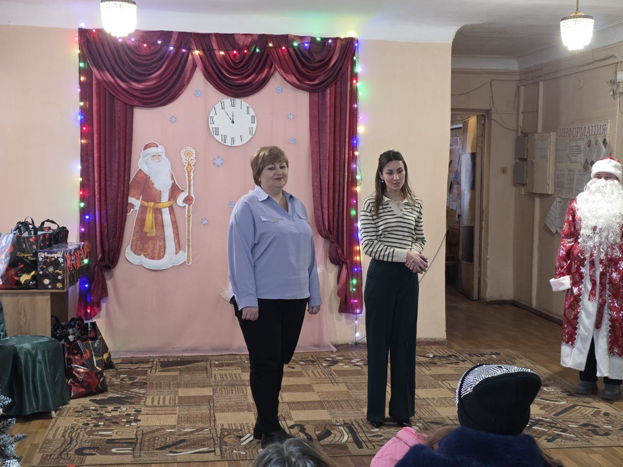 Вчера , 24 декабря, в преддверии Нового 2026 года, в Государственном бюджетном учреждении социального обслуживания «Центр социального обслуживания населения Центрально-Городского района города Макеевки», прошло новогоднее...