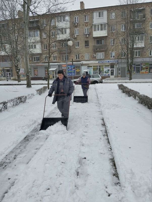 ������� ���������: ���������� ����������� ������� ��� ���� �������� ������������� �. ������ ��������� ������ �� ������ ����� �� ������� ������ � ����� ����� �������� �� ����� �����������