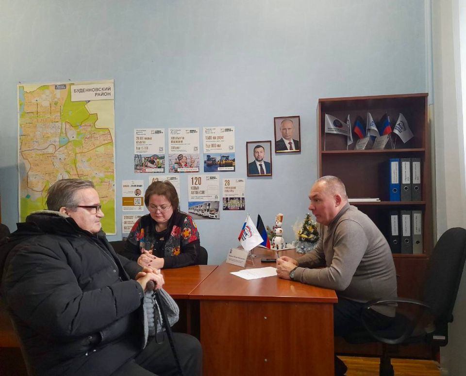 Михаил Меренков: Сегодня провел личный прием граждан в общественной приемной Партии «Единая Россия» Буденновского района