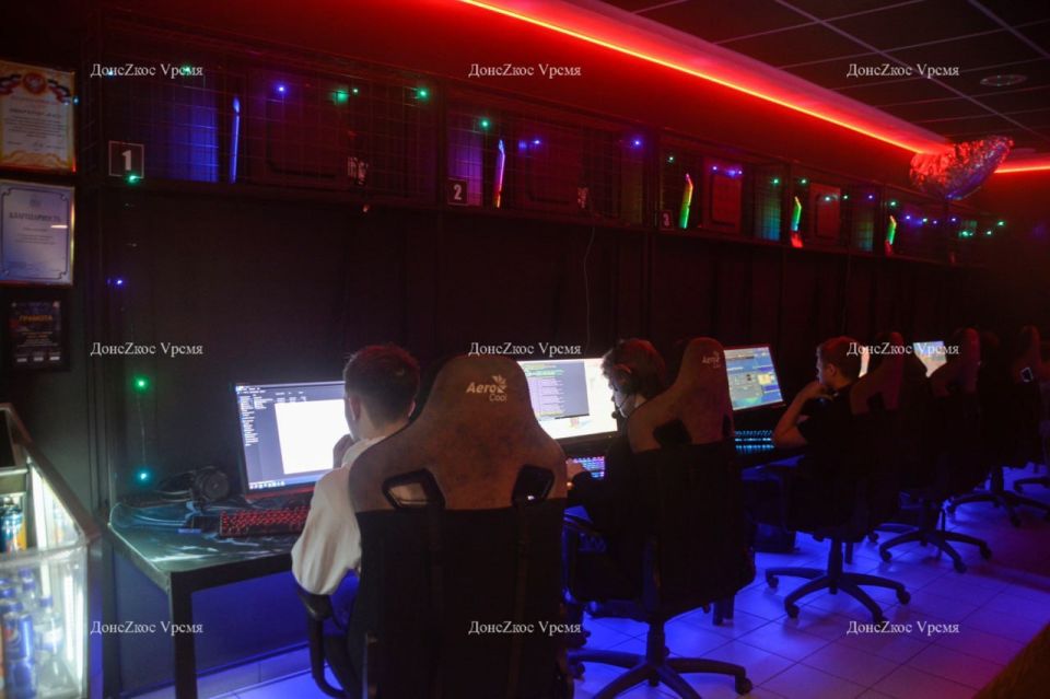 Виртуальный полигон: в ДНР военные участвуют в соревнованиях по киберспорту