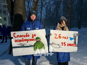 Жога вместе с молодежью Донбасса почтил память защитников Донецкого аэропорта в 11-ю годовщину его освобождения