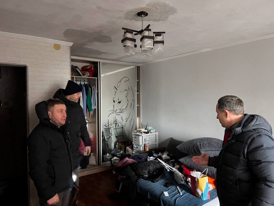 «Такие случаи недопустимы»: по вине подрядчика затопило квартиры в многоэтажках Ясиноватой