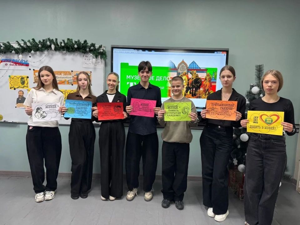 Олег Трофимов: Разговоры о важном прошли в учебных заведениях ДНР