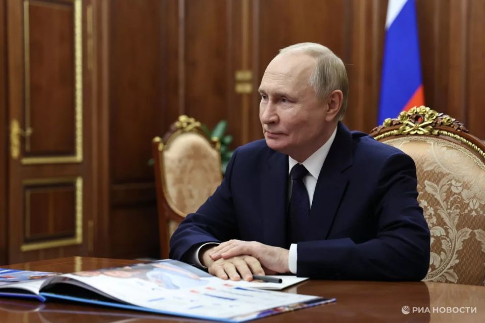 Владимир Путин провел совещание по вопросам отечественной электронной промышленности