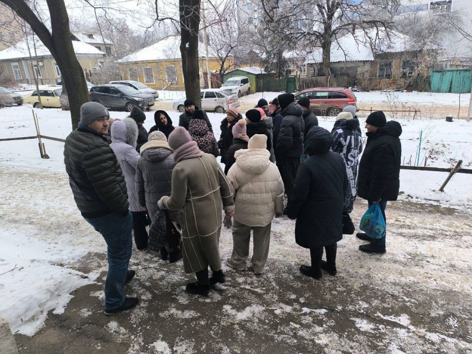 По поручению Главы ДНР Дениса Пушилина в Ворошиловском внутригордском районе продолжаются встречи с населением