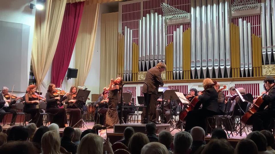 Константин Кузьмин: Организовали поход на концерт для семей защитников Отечества