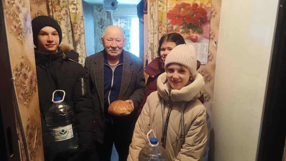 Елена Рязанцева: ДОБРА МНОГО НЕ БЫВАЕТ. В рамках празднования Дня полного освобождения Ленинграда от фашистской блокады обучающиеся учащиеся школы № 140 приняли участие сразу в двух социально значимых мероприятиях:...