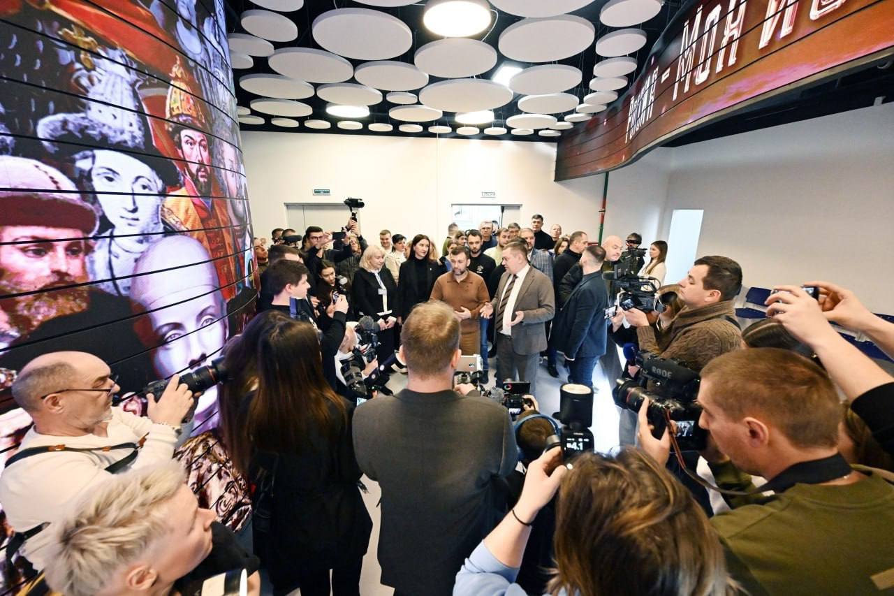 Проекционные купола, 3D-панорамы и «живые» карты: Чем может удивить мультимедийный парк «Россия – Моя история» в новом молодежном центре Донецка
