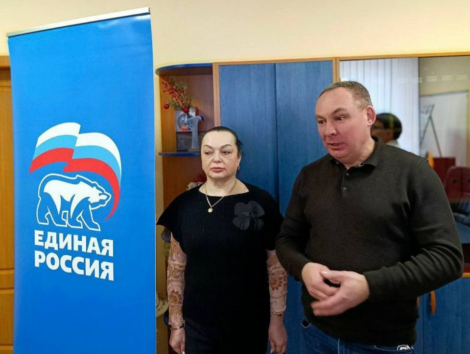 Михаил Меренков: В рамках проекта «Управдом ДНР» совместно с депутатом Донецкого городского совета Ириной Бениаминовой с участием старших по домам провели встречу с трудовым коллективом ГБУ ДНР "Центральная городская...