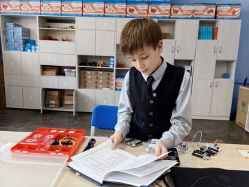 Виктория Мельникова: 9-летний Иван Сидоренко из Донецка победил на международном конкурсе "Учёные будущего"