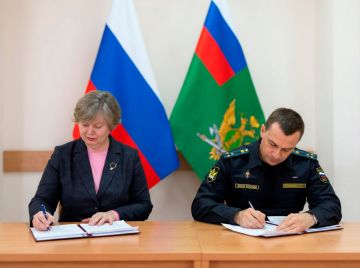 ГУФССП России по Донецкой Народной Республике и Уполномоченный по правам ребенка подписали соглашение о сотрудничестве