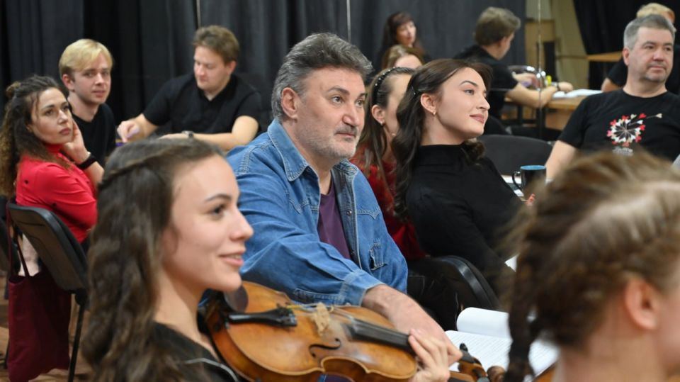 Знаменитая «Донна Роза» украсит репертуар Донецкой муздрамы