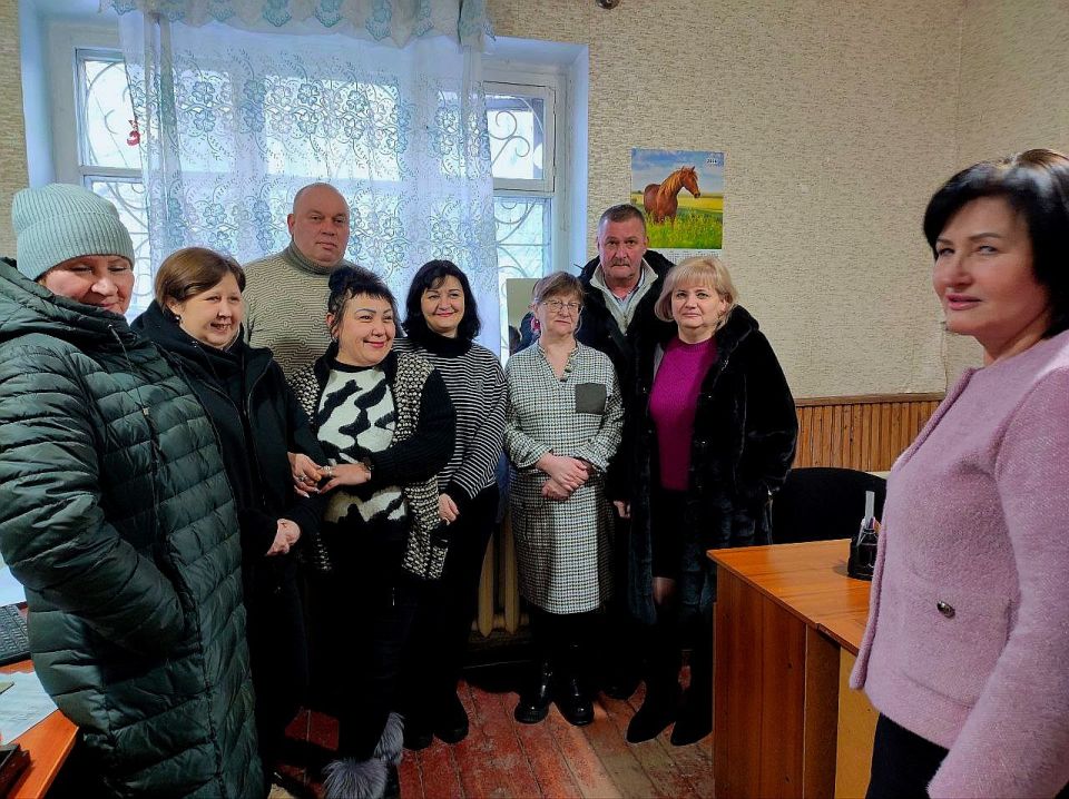 Михаил Меренков: Первый заместитель руководителя Управы Буденновского внутригородского района Администрации городского округа Донецк Елена Булавицкая провели встречу с трудовым коллективом участка № 7 Буденновского района г....