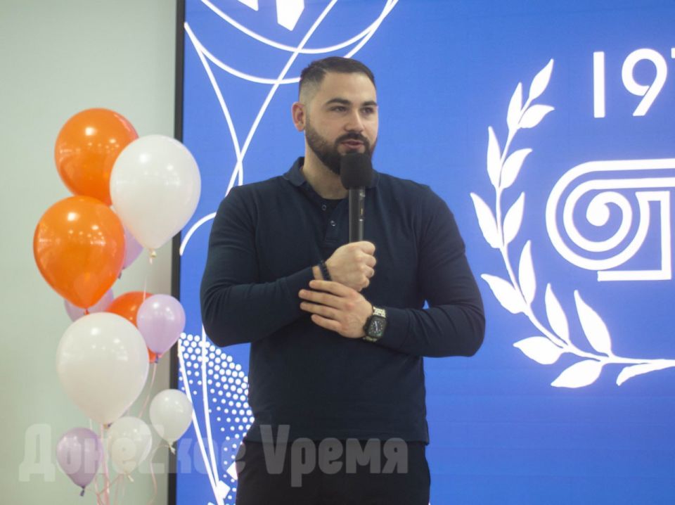 “Студенческая весна”, “Краса Донбасса”, “Зарница”: в 2026 году в ДНР пройдет 10 тысяч мероприятий для молодежи