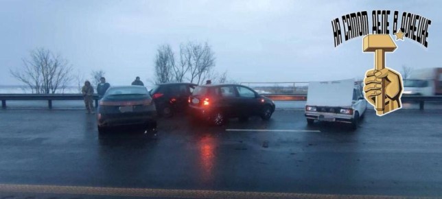 23 ДТП в Ростове-на-Дону и закованные в лёд автомобили в Донецке: на улице крайне неблагоприятные погодные условия
