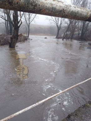 В ДНР река Булавин вышла из берегов и затопила посёлок Ольховатка