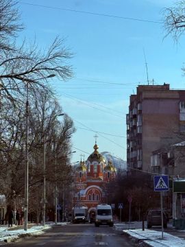 Александр Волошин: #пейзажиДонбасса. На улицах Донецка