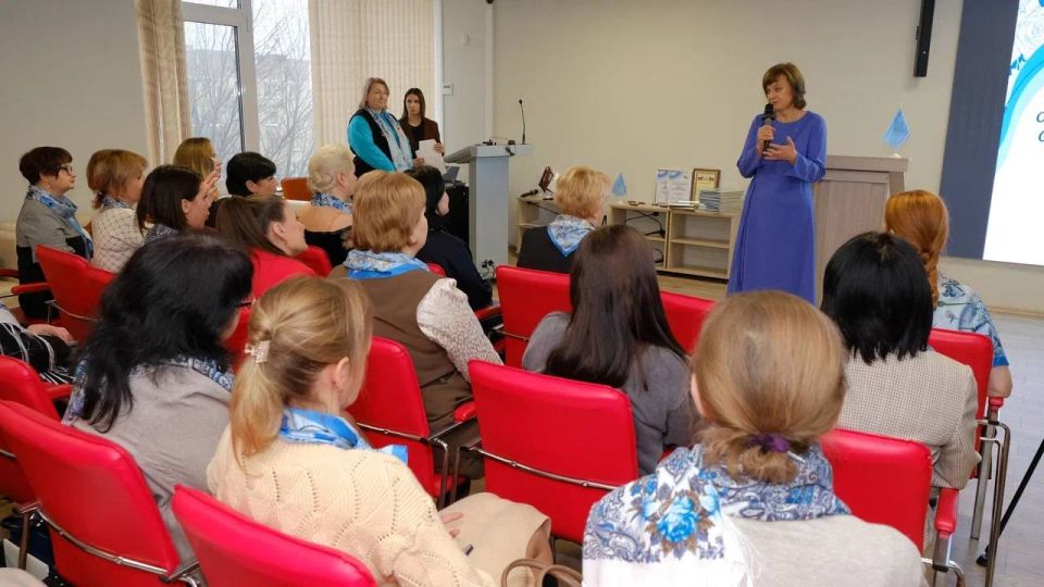 Юлия Крюкова удостоена медали «Союза женщин России»