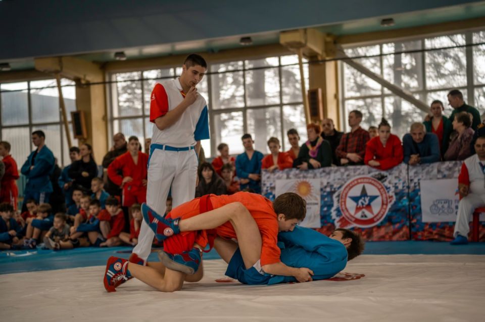 Памяти павших спортсменов: в Донецке прошли соревнования по самбо "Я — РУССКИЙ"