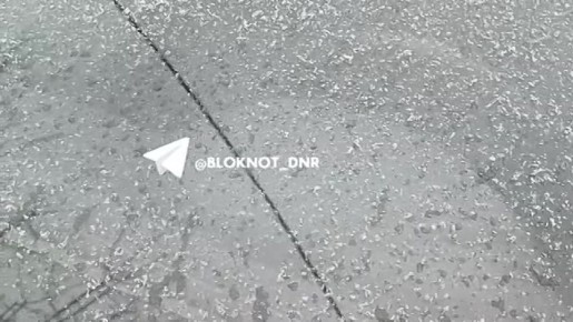 Тем временем в Донецке снова пошел снег, все как МЧС обещал