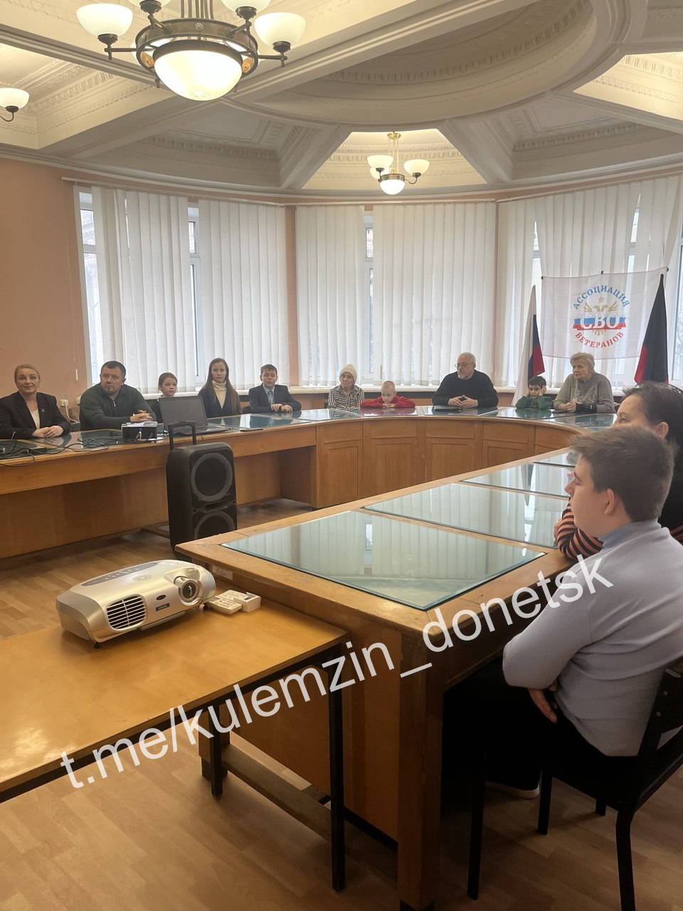 В Ворошиловском районе состоялось патриотическое мероприятие «Солдат войны не выбирает», организованное специалистами управления опеки и попечительства городского округа Донецк совместно с представителями Донбасской...