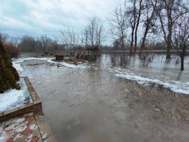 После аварии на водопродове на Мичурина в Макеевке можно идти купаться