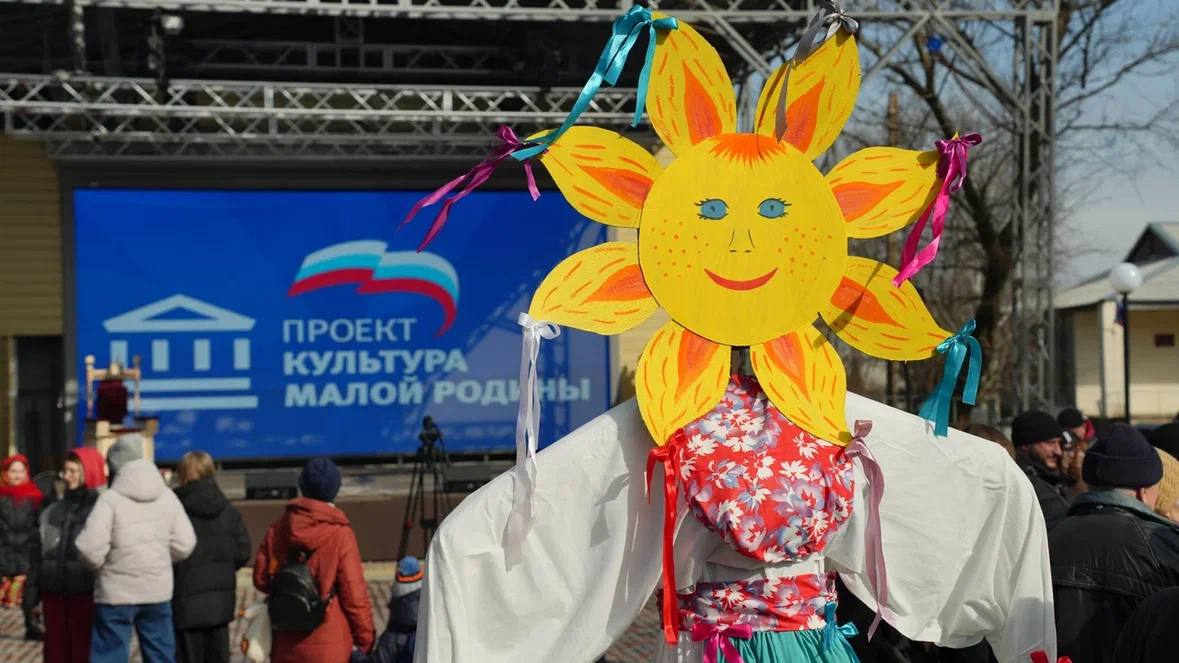 Ярко, вкусно, по-русски: масленичный фестиваль в Володарском