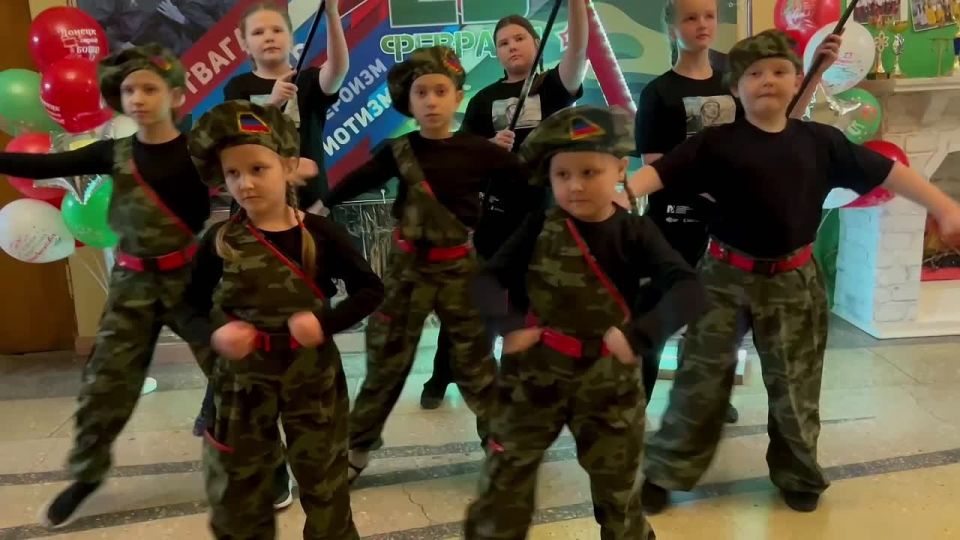 С ДНЁМ ЗАЩИТНИКА ОТЕЧЕСТВА!