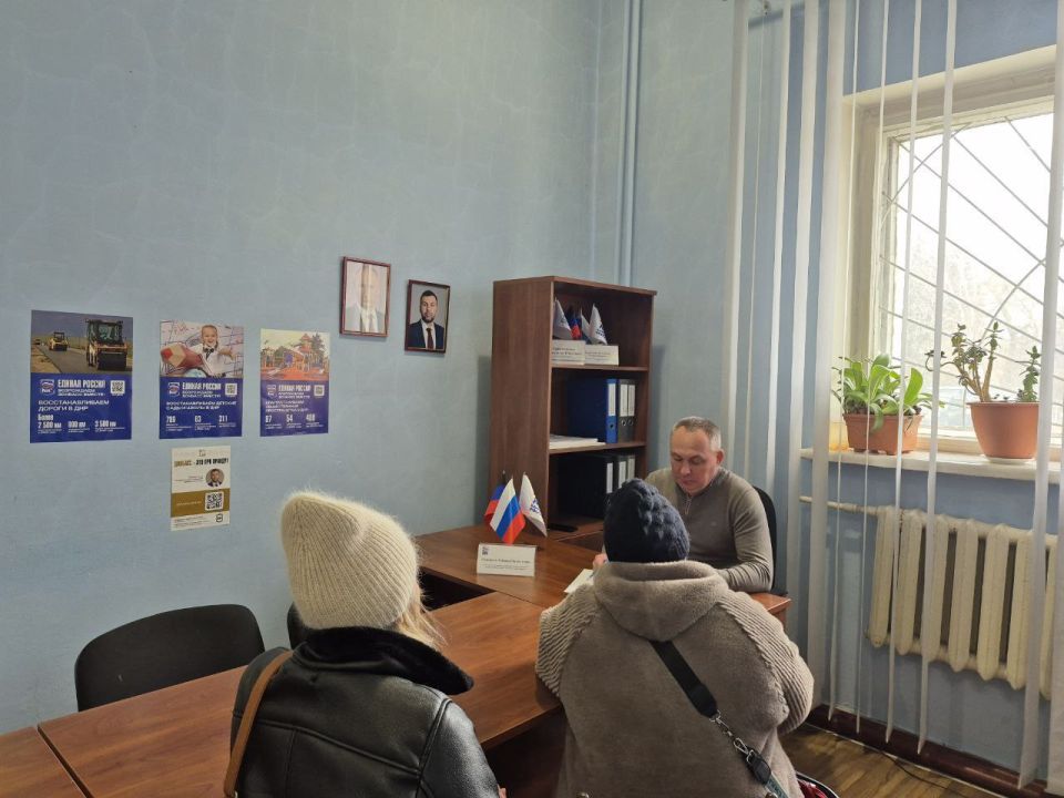 Михаил Меренков: Сегодня провел прием граждан в общественной приемной Партии «Единая Россия» Буденновского района