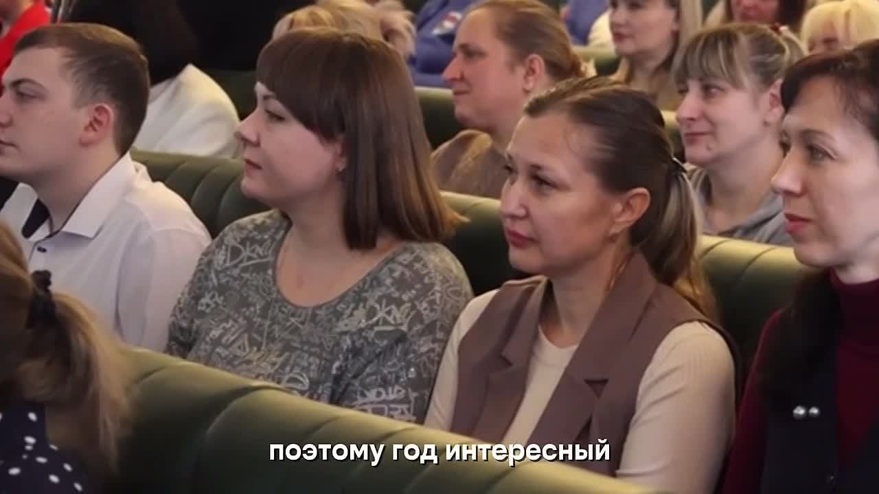 Анна Кондрыкинская: Обсуждаем с гражданами возможность внести свои идеи в народную программу «Единой России»