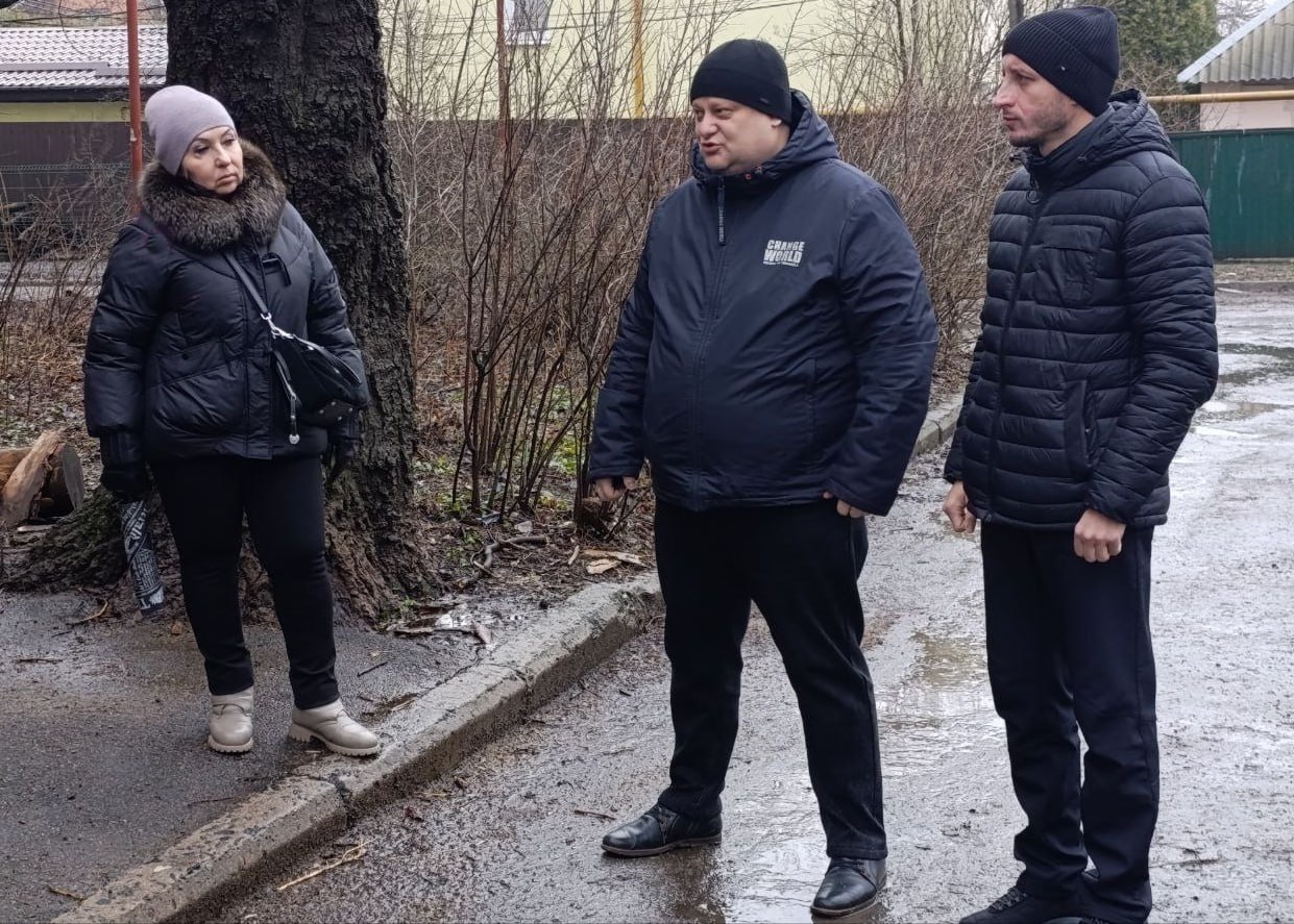 Иван Адамец: В Куйбышевском районе состоялась встреча с жителями дома № 120 по проспекту Панфилова