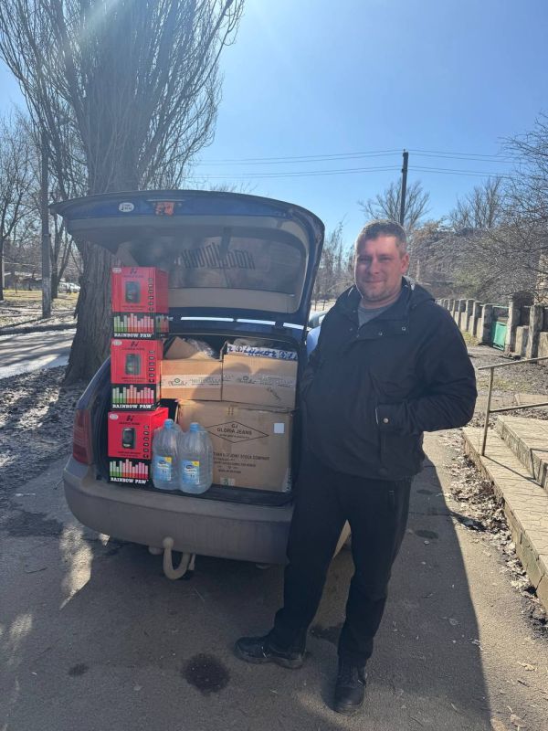 ������ "������" �������� ������ � ���� ����� ������ ��� ����� � ��������, �������� �������������� ����, � ����� �������� � ����������� ������� ����������� "������ ������" (�. ��������)