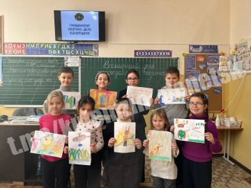 Сегодня учреждения образования Донецка присоединились к празднованию Всемирного дня гражданской обороны и провели различные тематические мероприятия