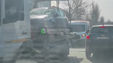 Сегодня на Таманском весь день работает эвакуатор