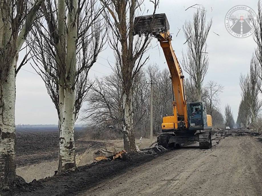 На сегодняшний день в работе под контролем Службы автомобильных дорог Донбасса уже 8 дорожных объектов