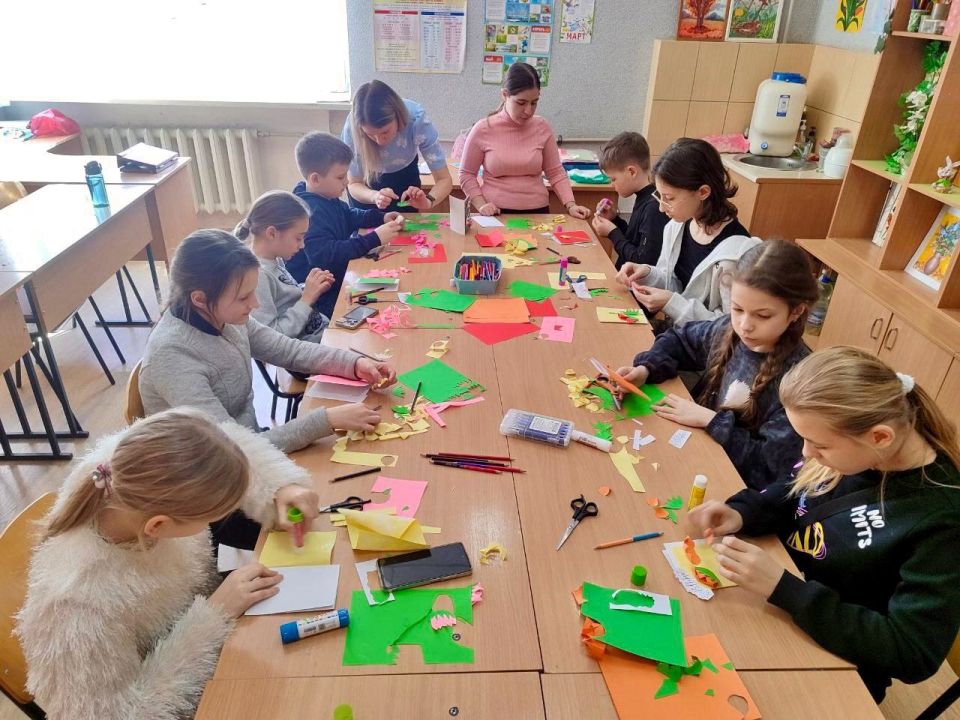 Дети из семей адресатов филиала фонда приняли участие в мастер-классе ко Дню 8 Марта