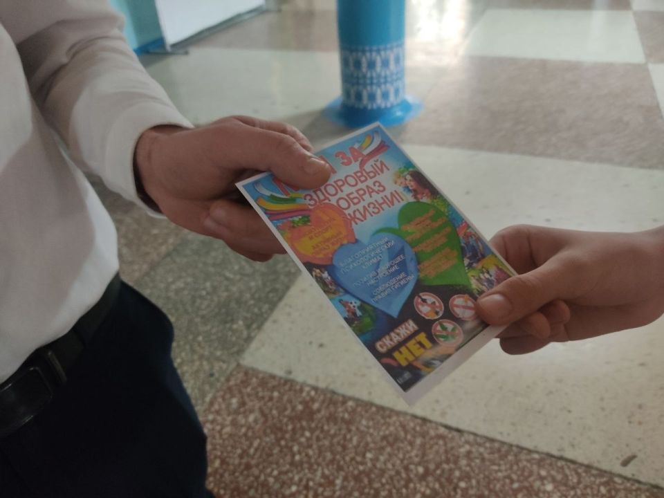 В рамках партийного проекта «Мир возможностей» Донецкого отделения Всероссийской политической партии «ЕДИНАЯ РОССИЯ» в гимназии № 92 прошла замечательная акция «Правильно быть здоровым»!