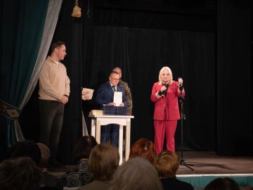 ���� �������. 6 �����, � ���������� ���������, � �������� ������ ����� ���������� ���������� ��������� ��� ������ � ����� ��������������