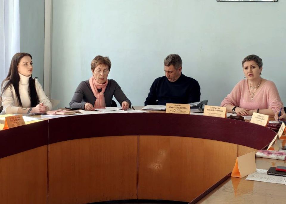 Иван Адамец: В управе Куйбышевского внутригородского района состоялось расширенное заседание комиссии по делам несовершеннолетних и защите их прав