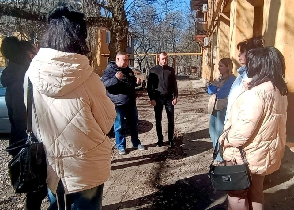 Иван Адамец: В Куйбышевском районе состоялась встреча с жителями дома №15 по проспекту Матросова
