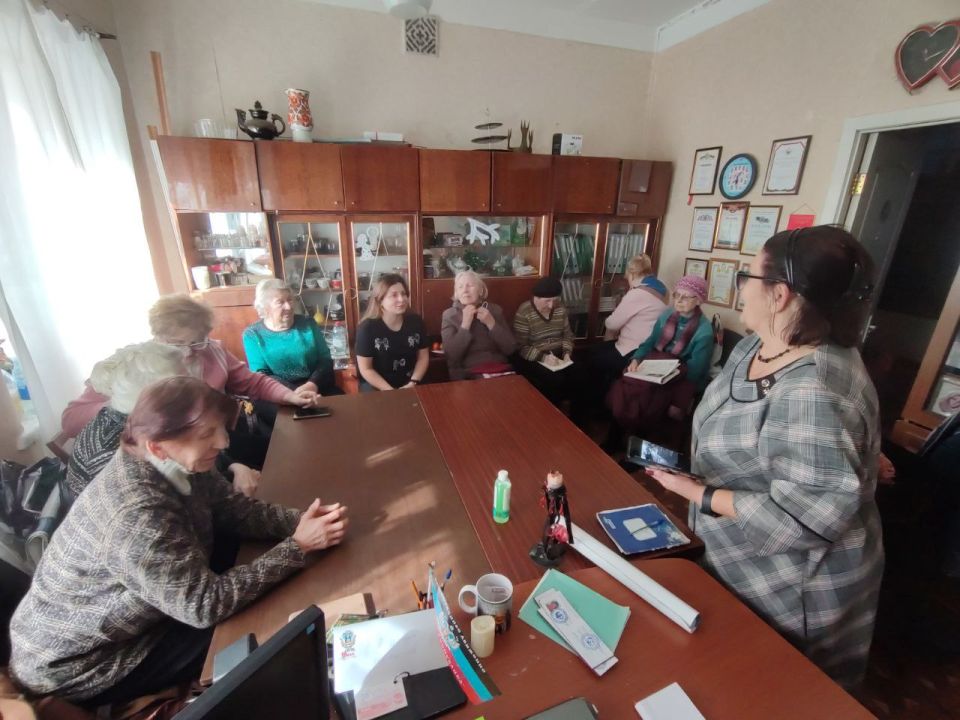 Сегодня, 13 марта, по поручению Главы ДНР Дениса Пушилина, заместитель руководителя Управы Калининского внутригородского района Администрации городского округа Донецк Снежана Гоман совместно с председателем Совета ветеранов...