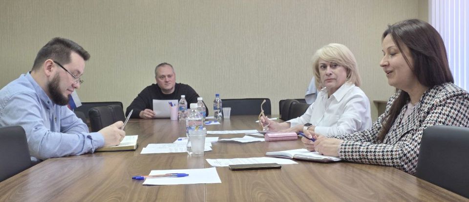 РАБОТА КОМИТЕТОВ. Александр Герасименко провел заседание постоянного комитета по вопросам международного и межрегионального сотрудничества, СМИ и общественным связям