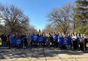 Председатель Старобешевского муниципального совета принял участие в акции "День чистоты"