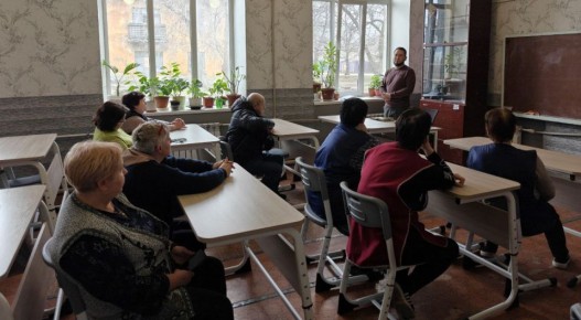 Сегодня, 18 марта 2026 года, по поручению Главы Республики Дениса Пушилина, депутат Донецкого городского Совета ДНР Алексей Ковровский провел встречу с трудовым коллективом ГБОУ "Школа № 82 г. о. Донецк" по адресу: ул....