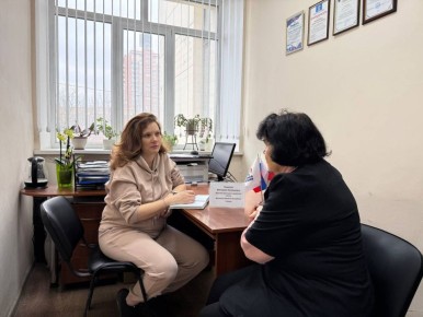 Сегодня, 19 марта, провела личный приём граждан в общественной приёмной Партии «Единая Россия» Виктория Хощенко