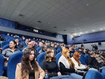 ������� �� ������ � �����: ����� "�����" � 18-������ ��������� ����������� �� ��� �������� ���������� ������