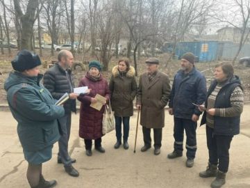 По поручению Главы ДНР Дениса Пушилина 20.03.2026 по адресу: г.Донецк,проспект Ленинский, 23 состоялась встреча с жителями района, на которой присутствовали заместитель руководителя Управы Ленинского внутригородского района...