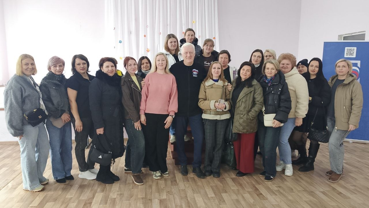 Андрей Бедило: Сегодня, 20 марта 2026 года провел рабочую встречу с председателями родительских комитетов общеобразовательных школ и дошкольных учреждений г.о. Иловайск