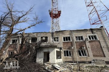 При ночной атаке на Донецк повреждено здание телецентра