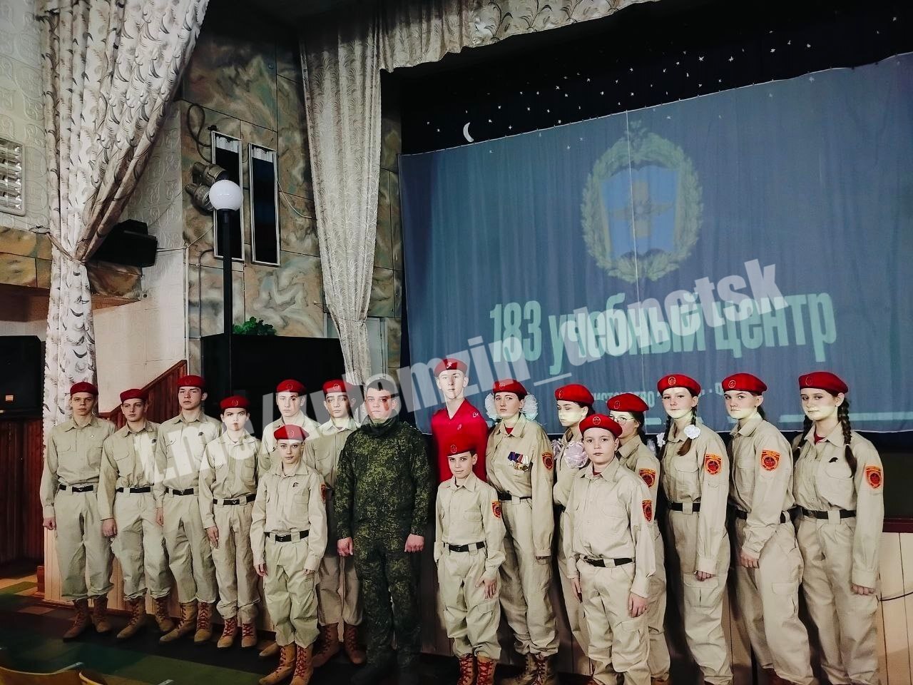 В школах Донецка состоялись профориентационные встречи учащихся 9-11 классов с представителями Федерального государственного казённого военного профессионального образовательного учреждения «183 учебный центр» Минобороны РФ...